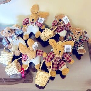 NWT  6 Easter’s Bunnies And Bears Farmers With Baskets